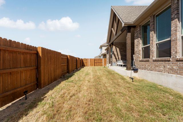 161 Rainier DR, Kyle, TX 78640