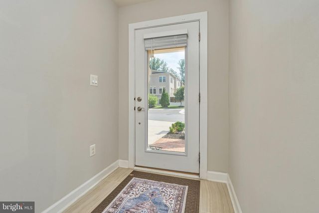 2358 CHADLINGTON RD, Falls Church, VA 22043