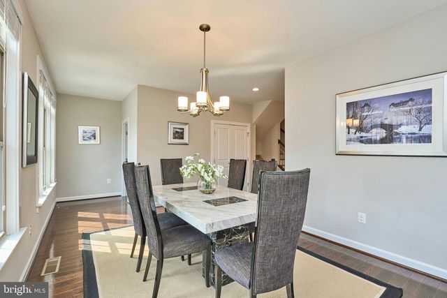 2358 CHADLINGTON RD, Falls Church, VA 22043