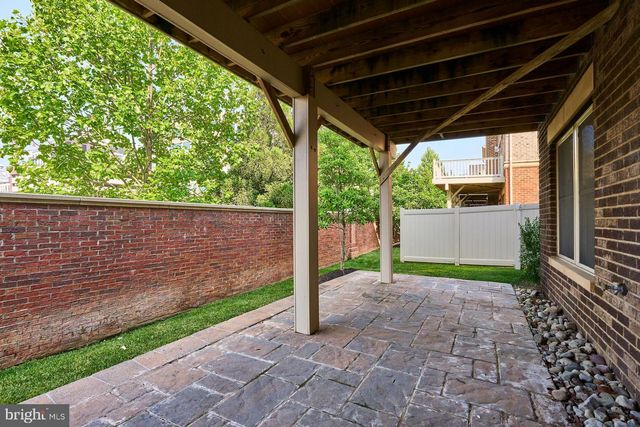 2358 CHADLINGTON RD, Falls Church, VA 22043
