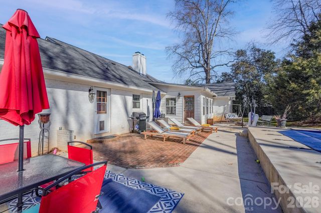 200 Belwood Drive, Belmont, NC 28012