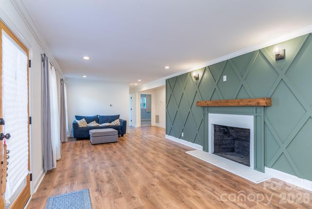 200 Belwood Drive, Belmont, NC 28012