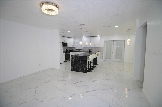 707 INNERGARY PLACE, Valrico, FL 33594