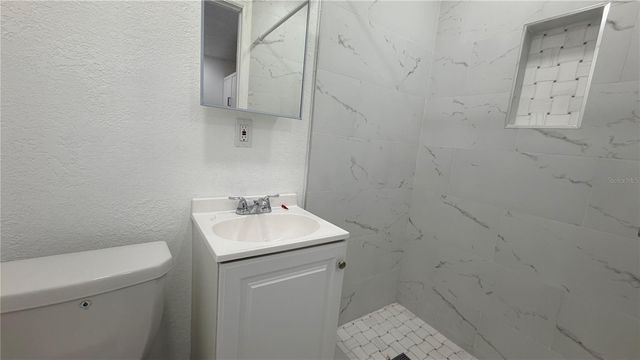 707 INNERGARY PLACE, Valrico, FL 33594