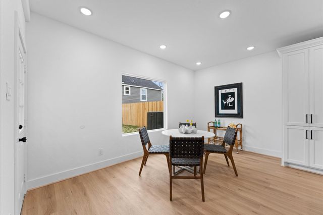 514 Melbourne Street A, Houston, TX 77022