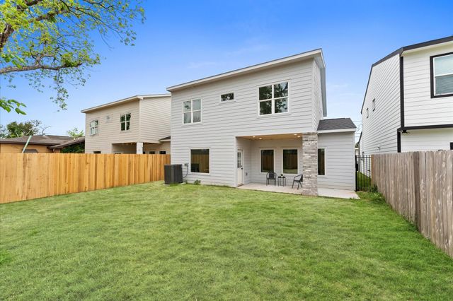 514 Melbourne Street A, Houston, TX 77022