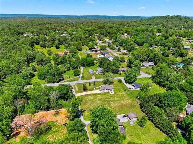 9103 Bay Drive, Chattanooga, TN 37416