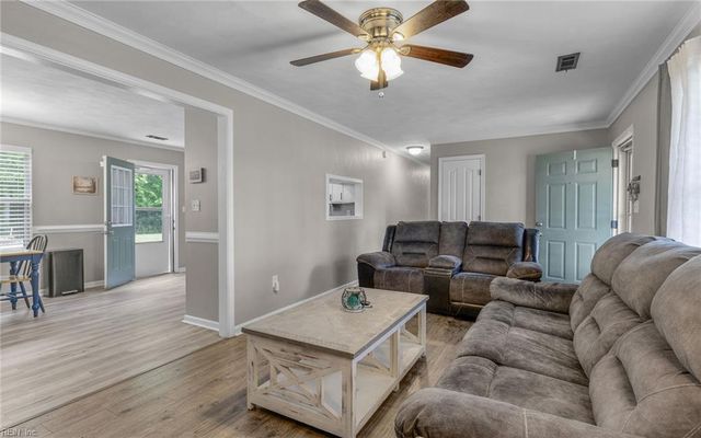 1328 Keaton WAY, Chesapeake, VA 23321