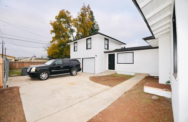 1305 E Fedora, Fresno, CA 93704