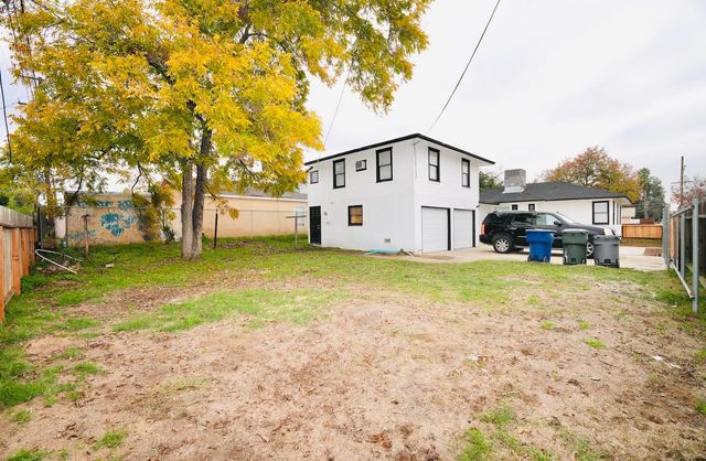 1305 E Fedora, Fresno, CA 93704