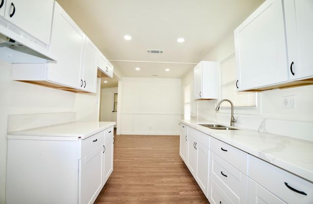 1305 E Fedora, Fresno, CA 93704