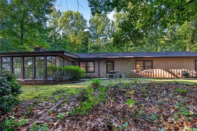 536 Adams Road, Fayetteville, GA 30214