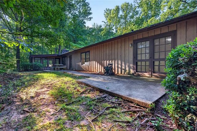 536 Adams Road, Fayetteville, GA 30214
