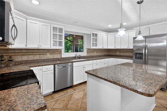 536 Adams Road, Fayetteville, GA 30214
