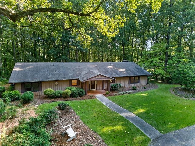 536 Adams Road, Fayetteville, GA 30214