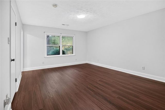 536 Adams Road, Fayetteville, GA 30214