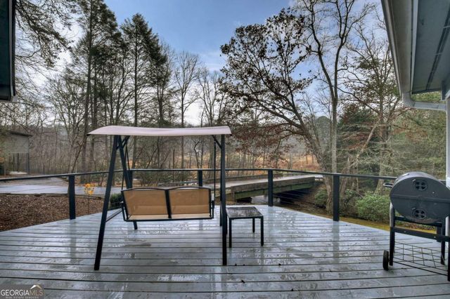 111 Laurel Crossing, Blue Ridge, GA 30513