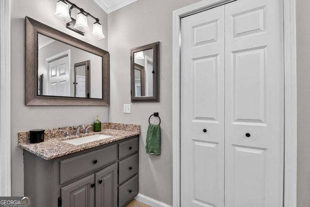 111 Laurel Crossing, Blue Ridge, GA 30513