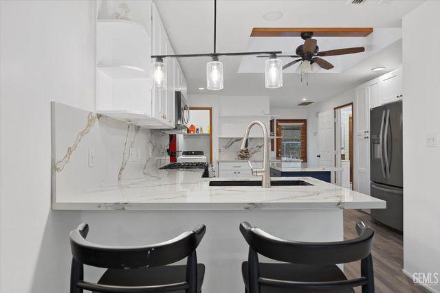 715 Francis Street, Bakersfield, CA 93308