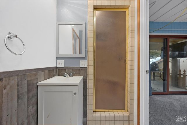 715 Francis Street, Bakersfield, CA 93308