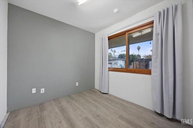 715 Francis Street, Bakersfield, CA 93308