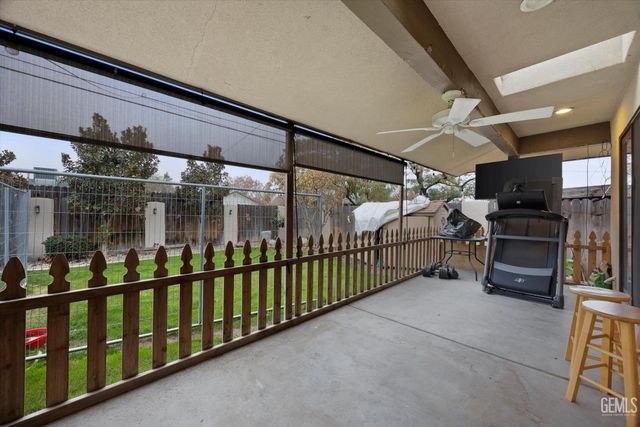 715 Francis Street, Bakersfield, CA 93308