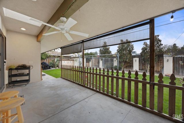 715 Francis Street, Bakersfield, CA 93308