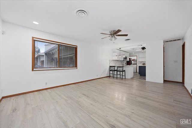 715 Francis Street, Bakersfield, CA 93308