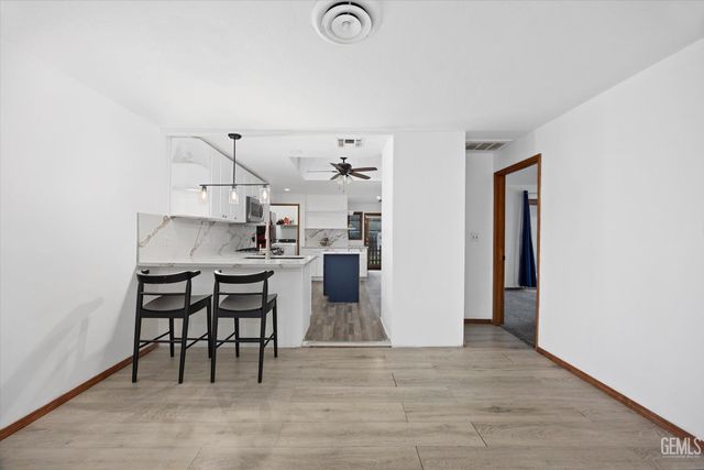 715 Francis Street, Bakersfield, CA 93308