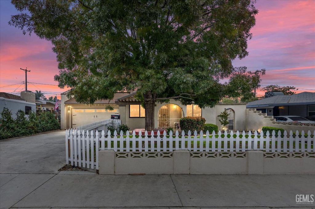 715 Francis Street, Bakersfield, CA 93308