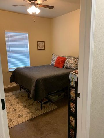 577 JACK RABBIT LN B, Buda, TX 78610