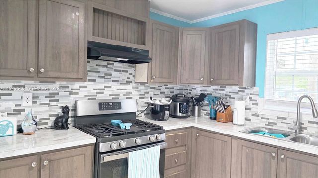 612 Hunting Club, Clewiston, FL 33440