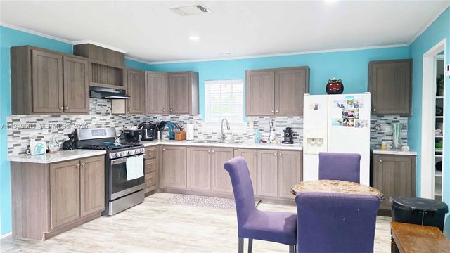 612 Hunting Club, Clewiston, FL 33440