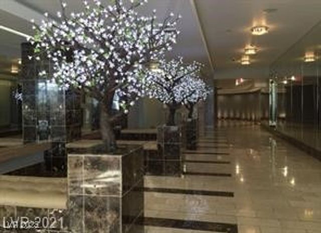 200 West Sahara Avenue 2211, Las Vegas, NV 89102