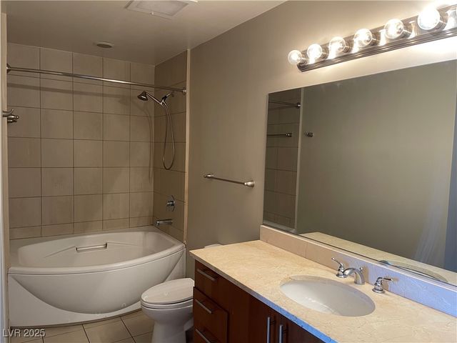 200 West Sahara Avenue 2211, Las Vegas, NV 89102