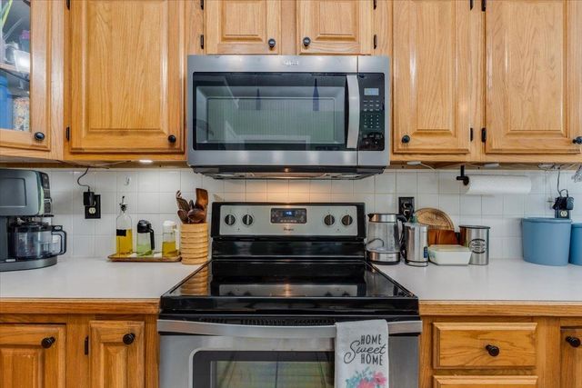 1932 S Leeanne Lane, Wichita, KS 67207