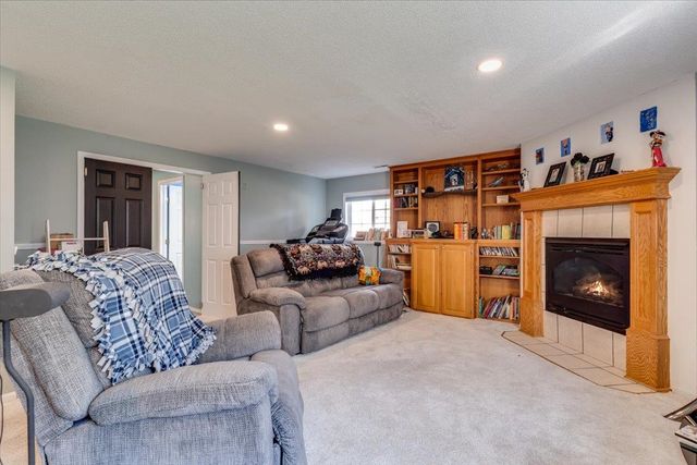 1932 S Leeanne Lane, Wichita, KS 67207