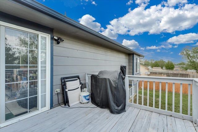 1932 S Leeanne Lane, Wichita, KS 67207