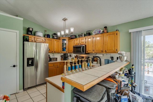 1932 S Leeanne Lane, Wichita, KS 67207