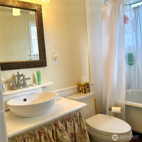 26414 Ridge Avenue, Ocean Park, WA 98640