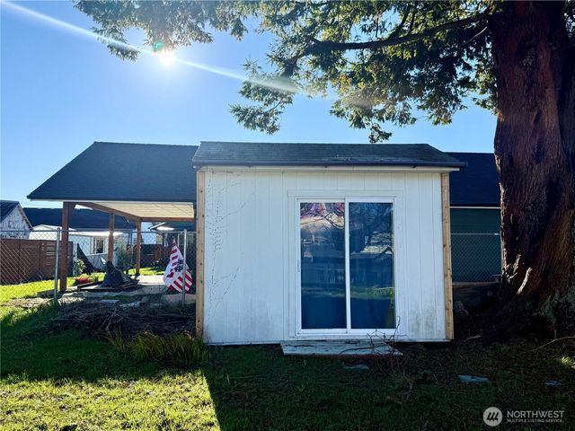 26414 Ridge Avenue, Ocean Park, WA 98640