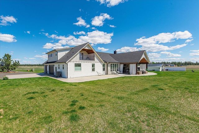 15921 W Four Mound Rd, Nine Mile Falls, WA 99206