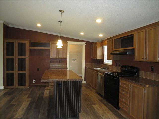 2141 Crocket, Sanger, TX 76266