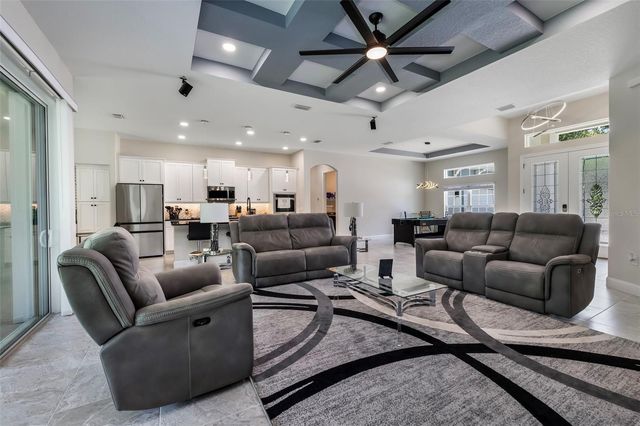 5 LAKESIDE PLACE E, Palm Coast, FL 32137