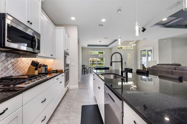 5 LAKESIDE PLACE E, Palm Coast, FL 32137