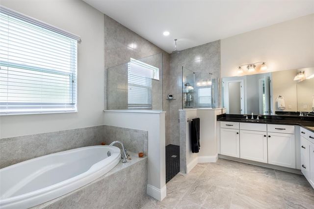 5 LAKESIDE PLACE E, Palm Coast, FL 32137