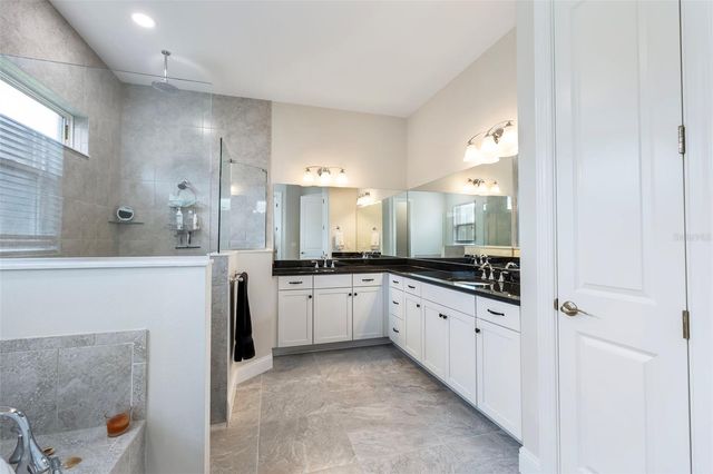 5 LAKESIDE PLACE E, Palm Coast, FL 32137