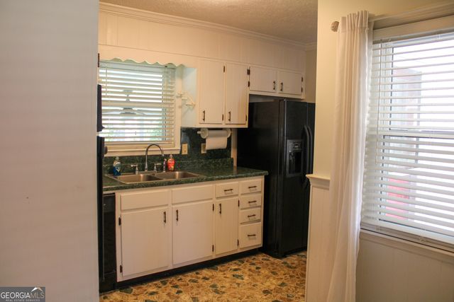 20 Valley Hill Road, Griffin, GA 30223