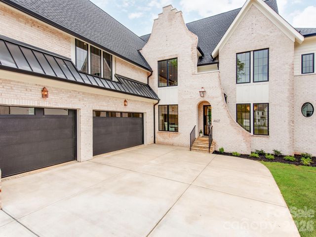 4627 Water Oak Road, Charlotte, NC 28211