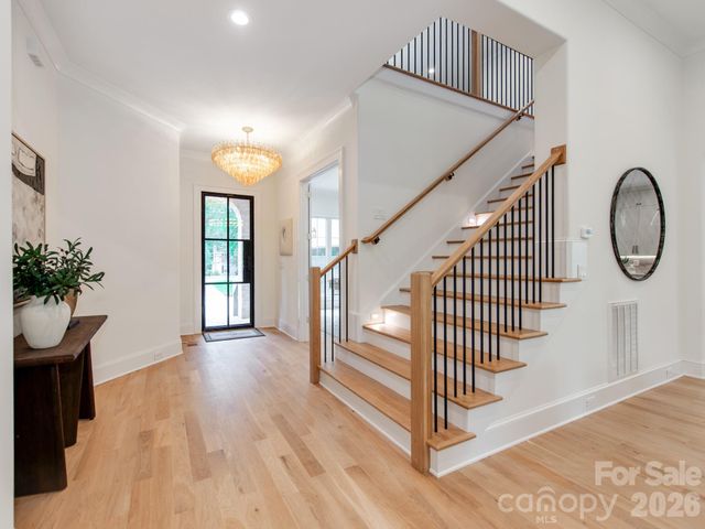 4627 Water Oak Road, Charlotte, NC 28211